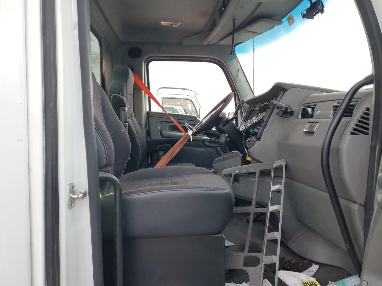 Lot #3266816919 2017 KENWORTH T680