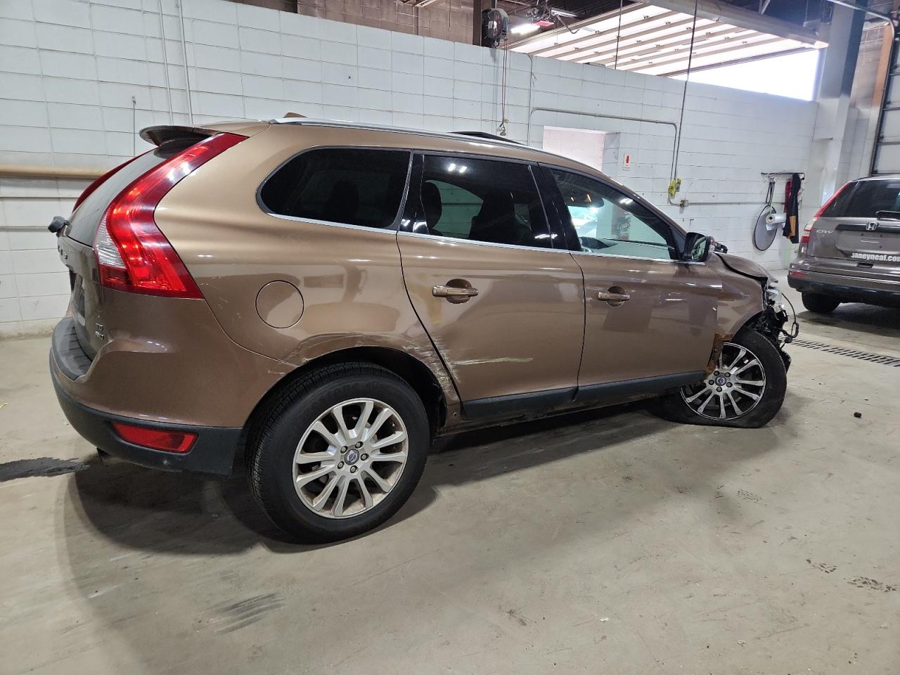 VOLVO XC60 T6