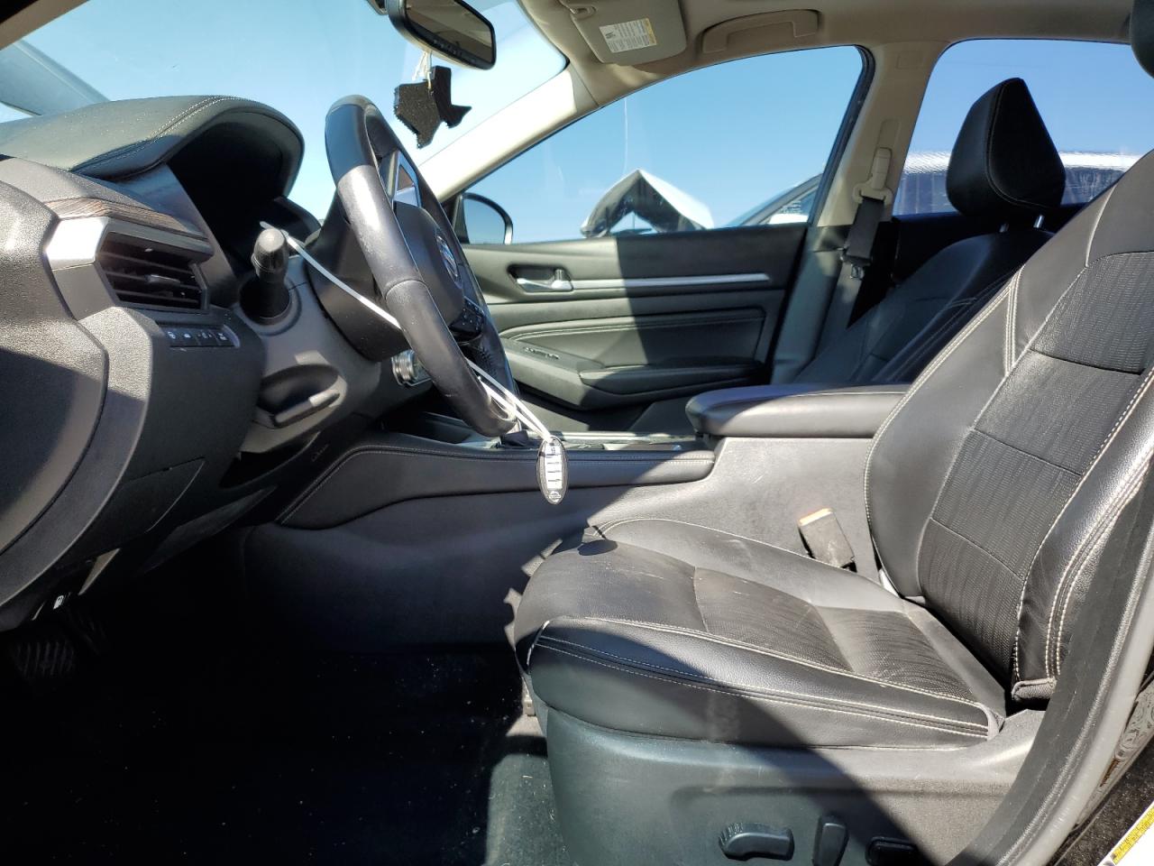 NISSAN ALTIMA PLATINUM