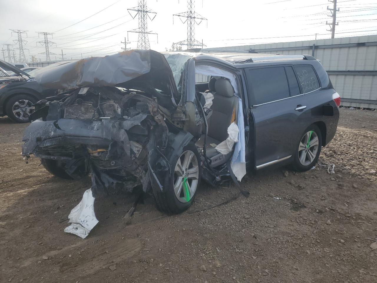 TOYOTA HIGHLANDER LIMITED