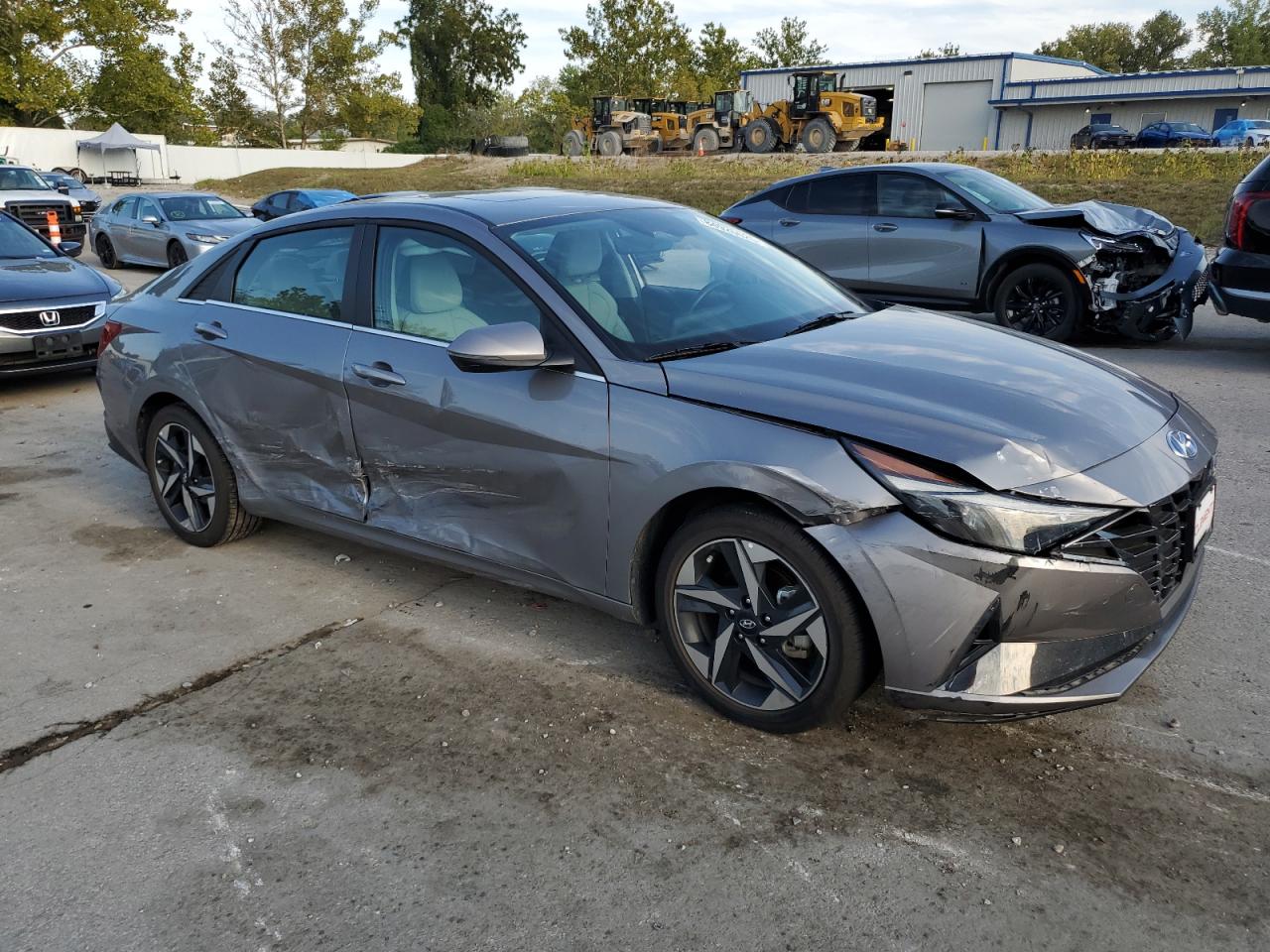 HYUNDAI ELANTRA LIMITED