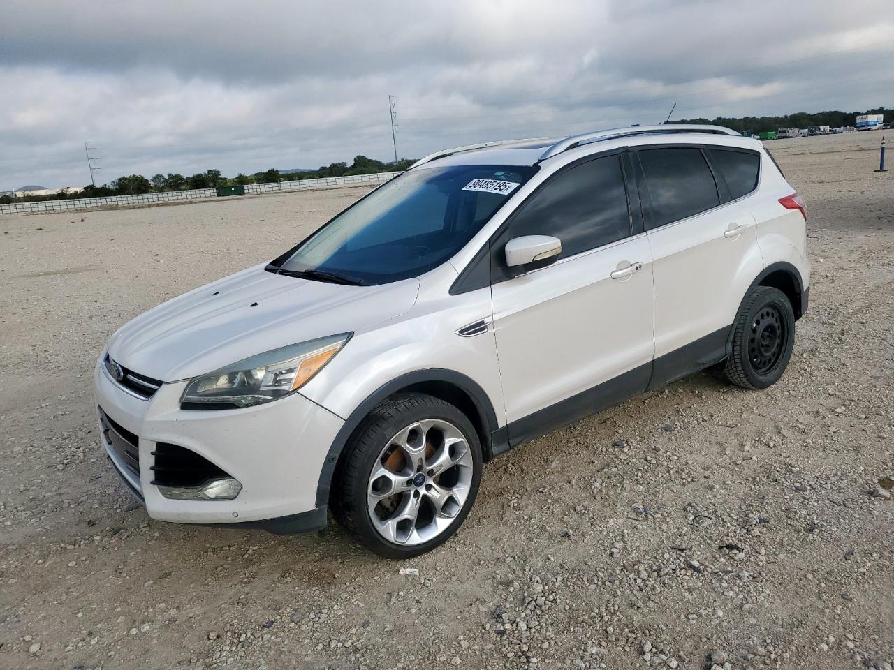 FORD ESCAPE TITANIUM
