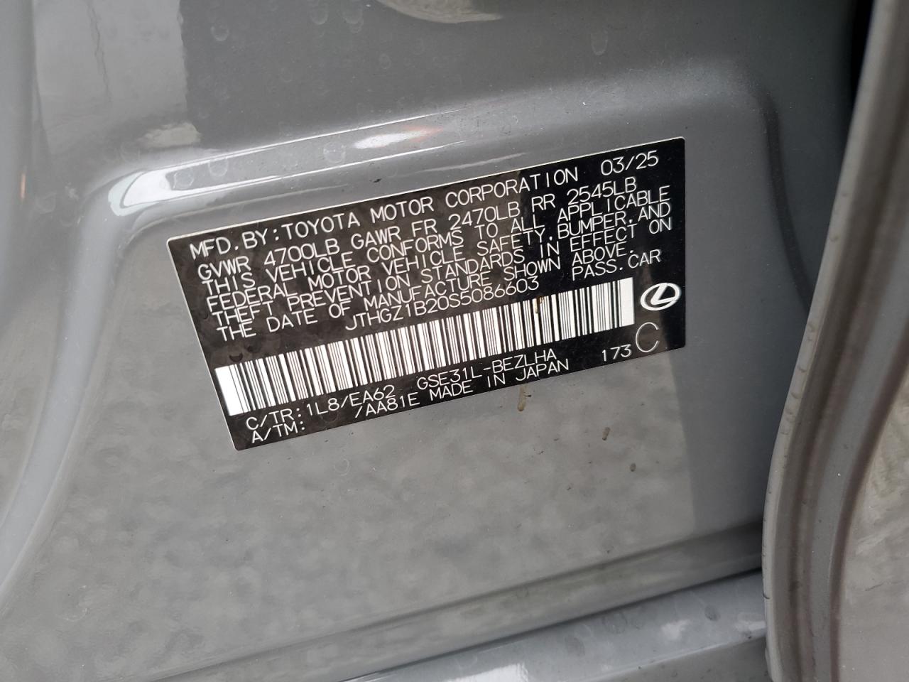 LEXUS IS 350 F SPORT DESIGN