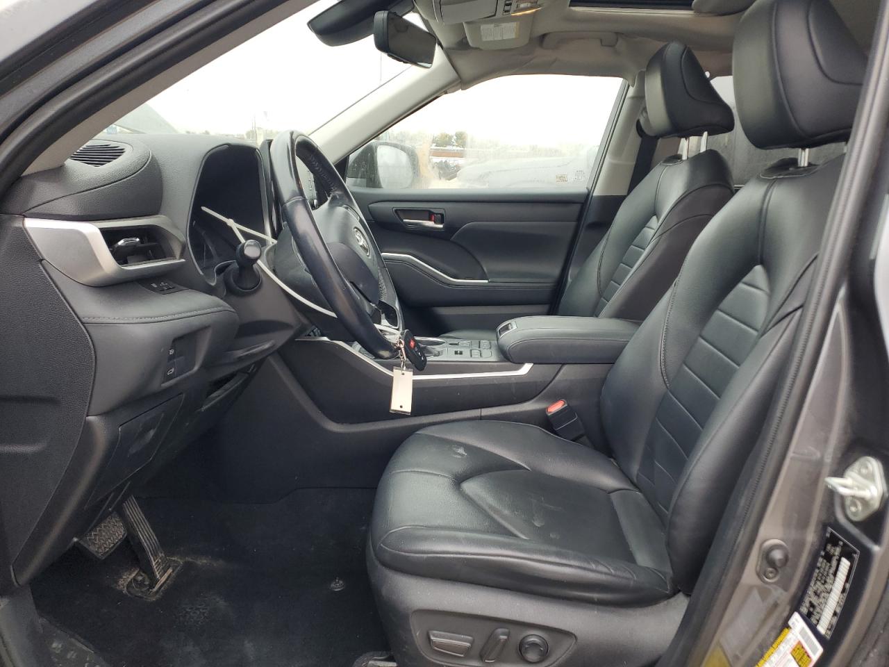 TOYOTA HIGHLANDER XLE