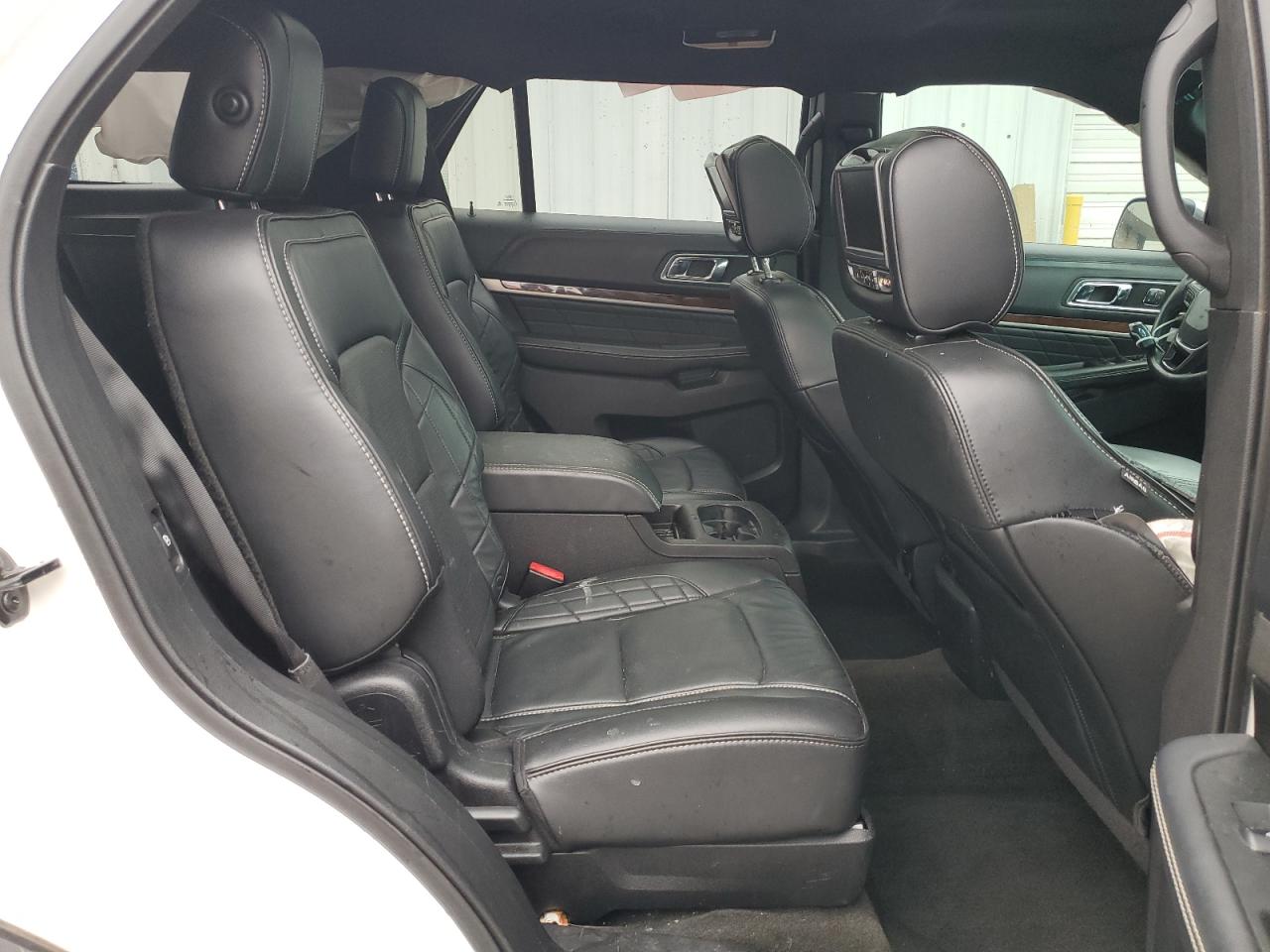 FORD EXPLORER PLATINUM