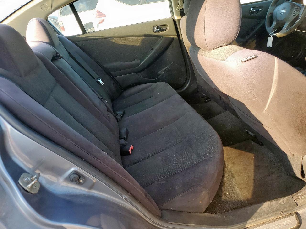 NISSAN ALTIMA BASE