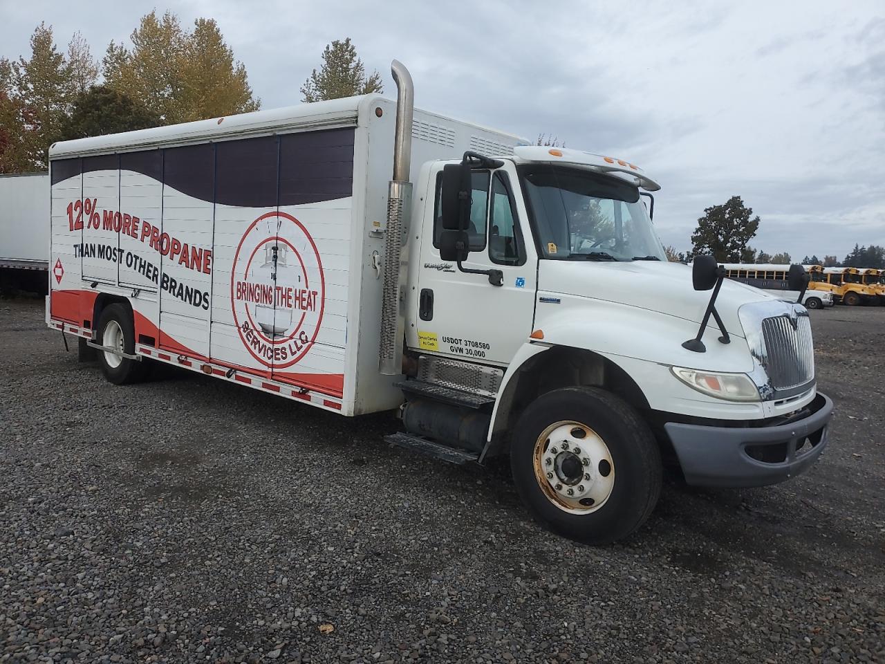 Lot #3278946050 2009 INTERNATIONAL 4300