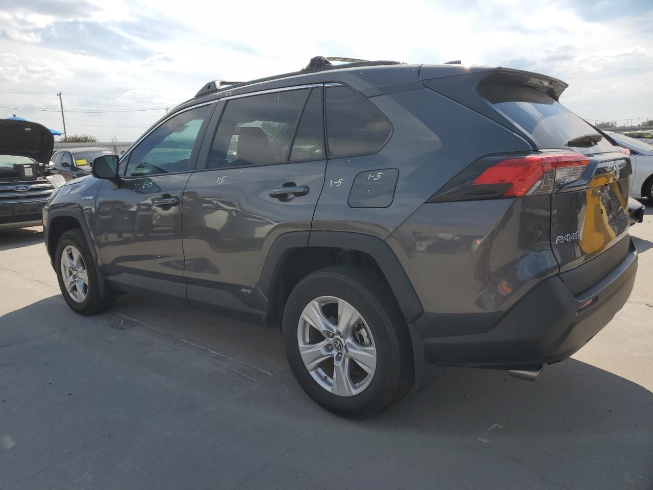 TOYOTA RAV4 LE