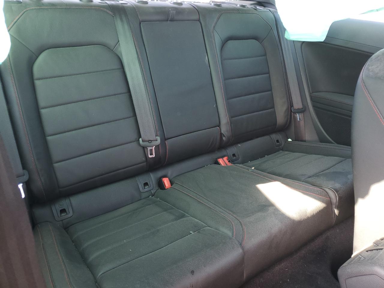 VOLKSWAGEN GOLF GTI S/SE