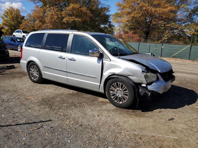 2011 CHRYSLER TOWN & COU - 2A4RR6DG0BR667161