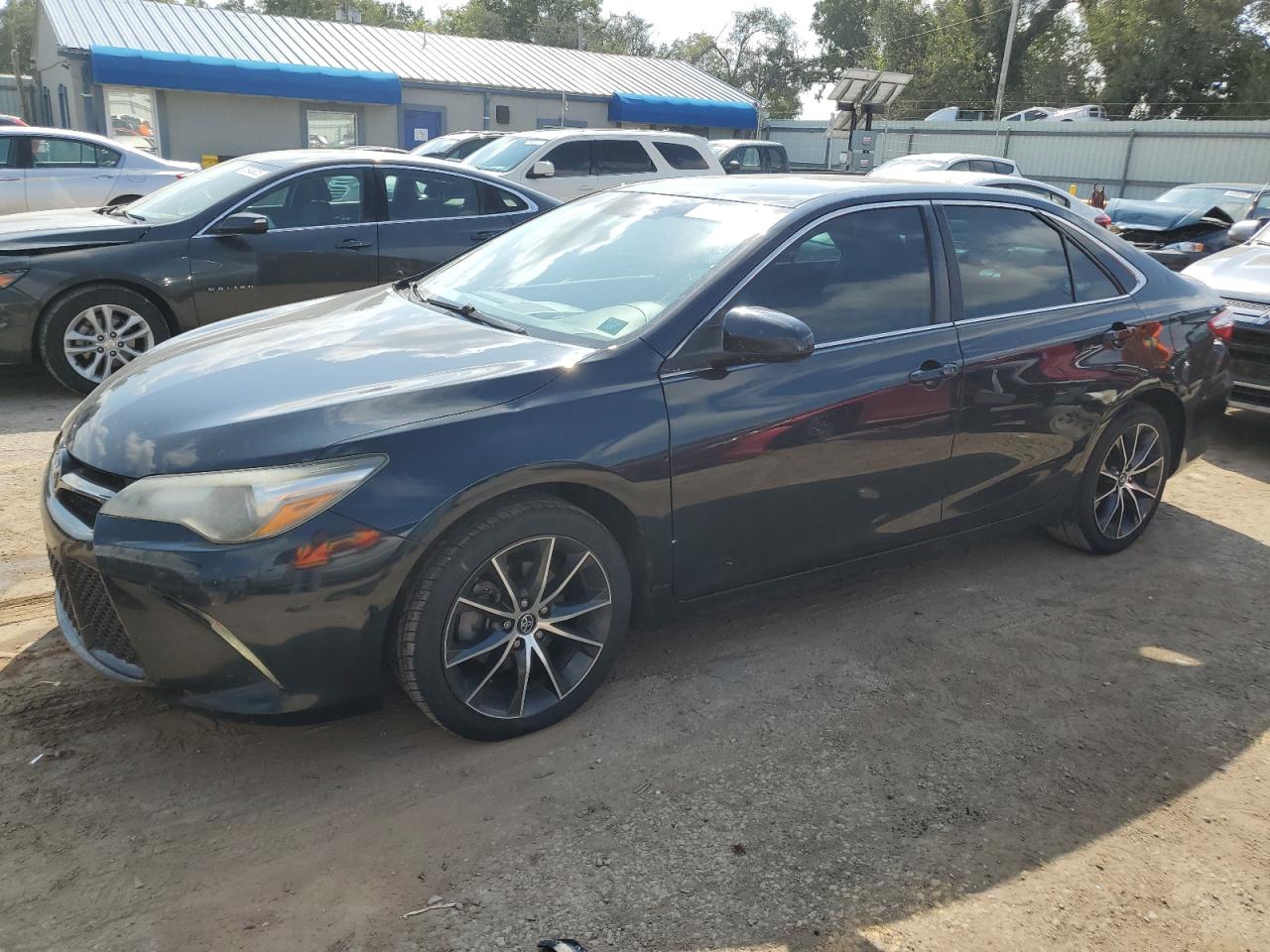 Lot #3288773756 2017 TOYOTA CAMRY LE