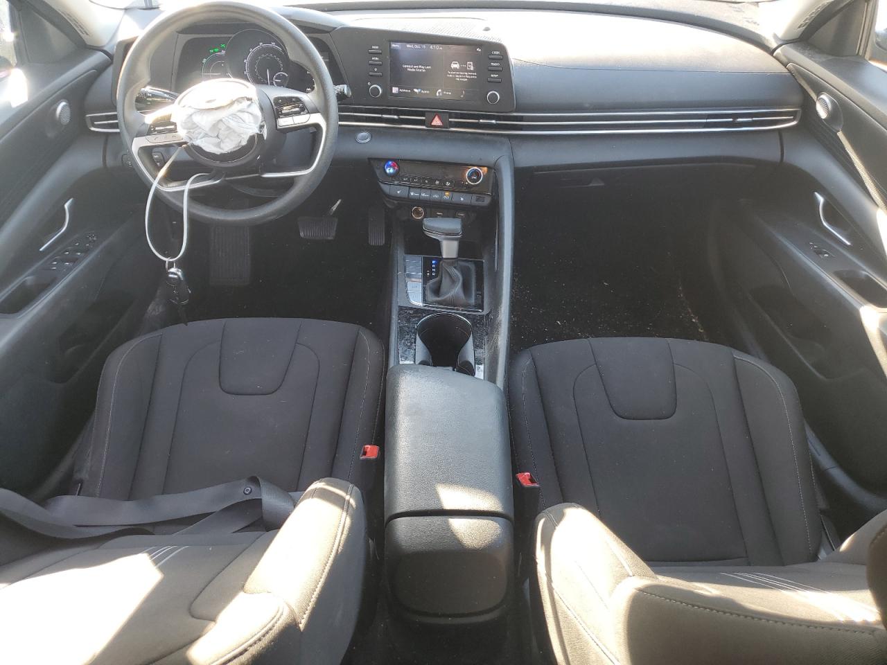 HYUNDAI ELANTRA BLUE