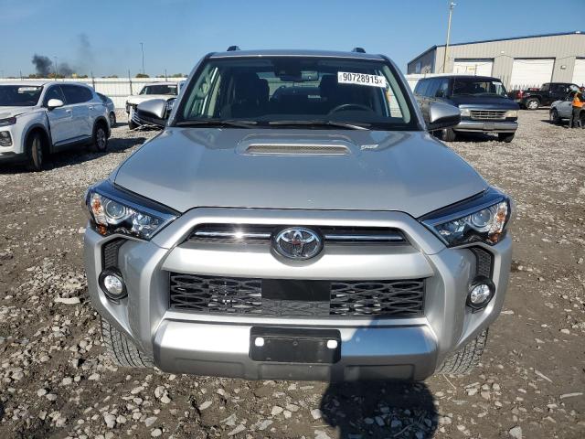 2020 TOYOTA 4RUNNER SR - JTEBU5JR6L5799664