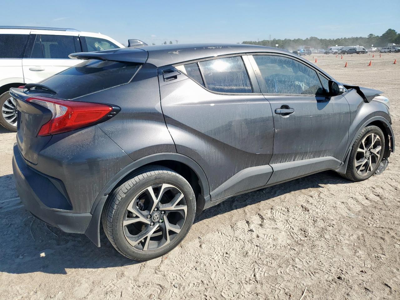 TOYOTA C-HR XLE