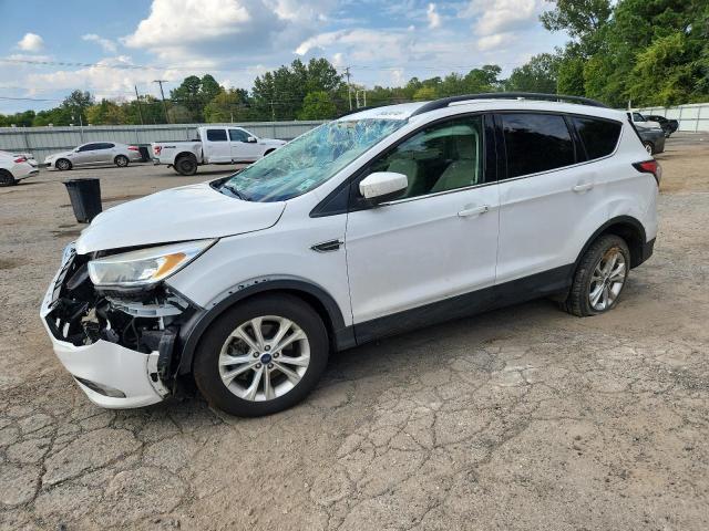 Global Auto Auctions: 2018 FORD ESCAPE SE