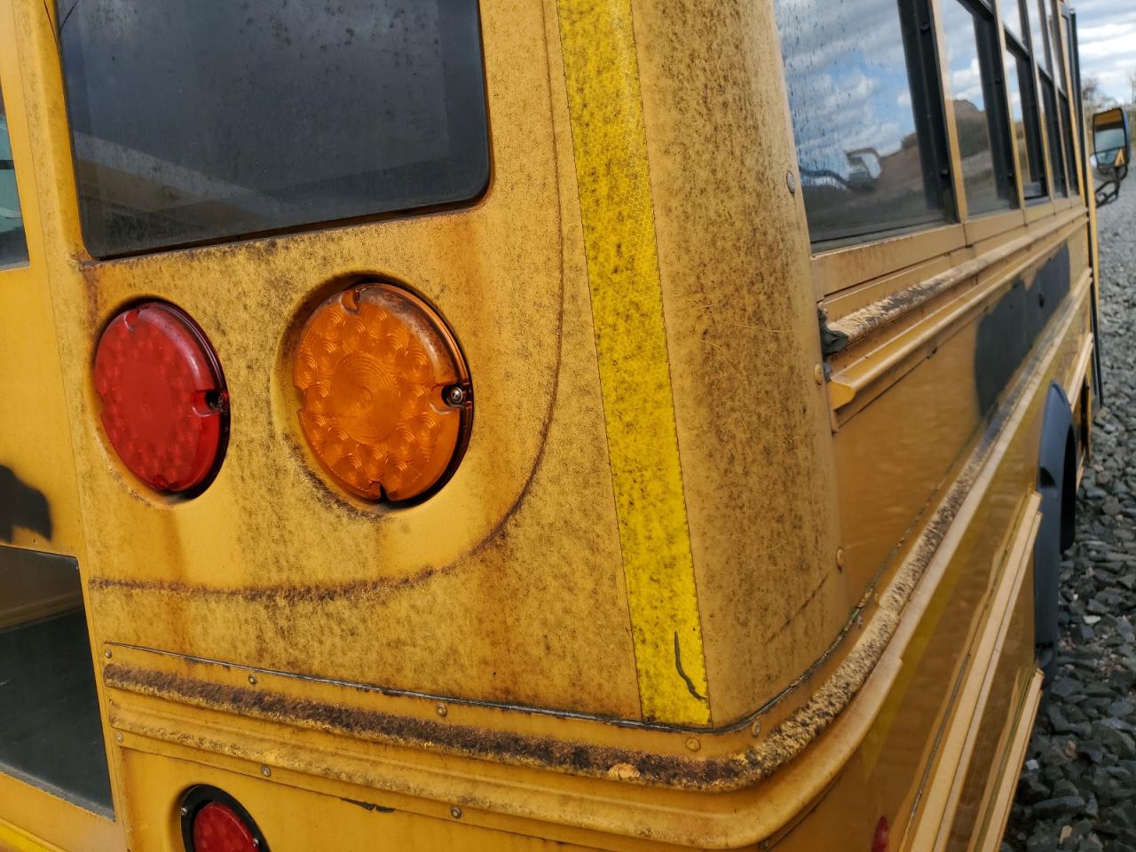 Lot #3273732375 2012 CHEVROLET MICRO BIRD G3500