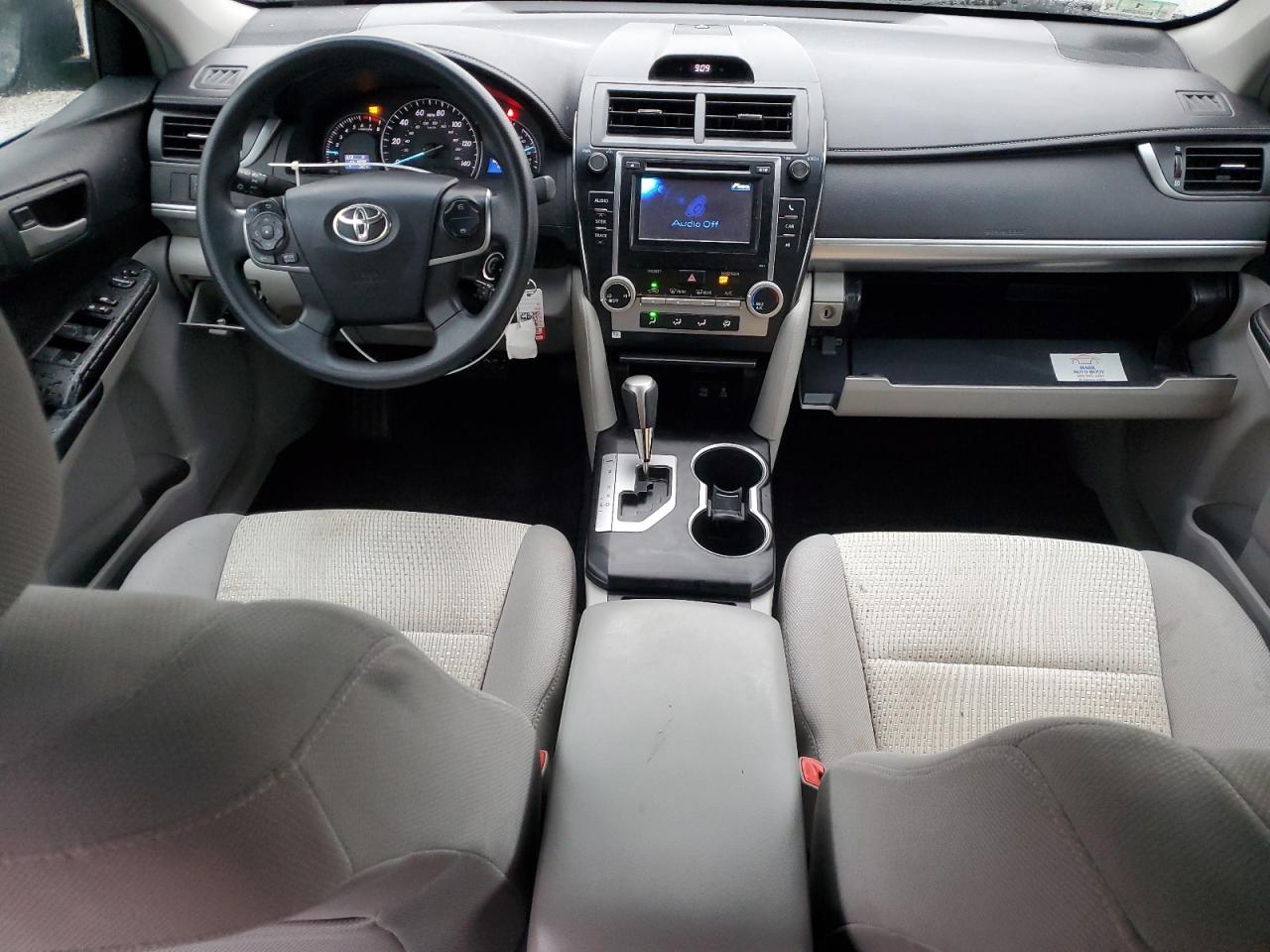 TOYOTA CAMRY BASE