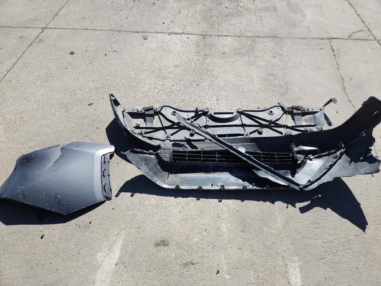 TOYOTA RAV4 XLE PREMIUM