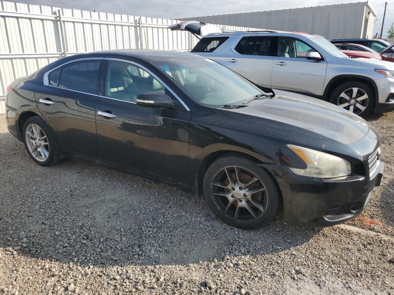 NISSAN MAXIMA S