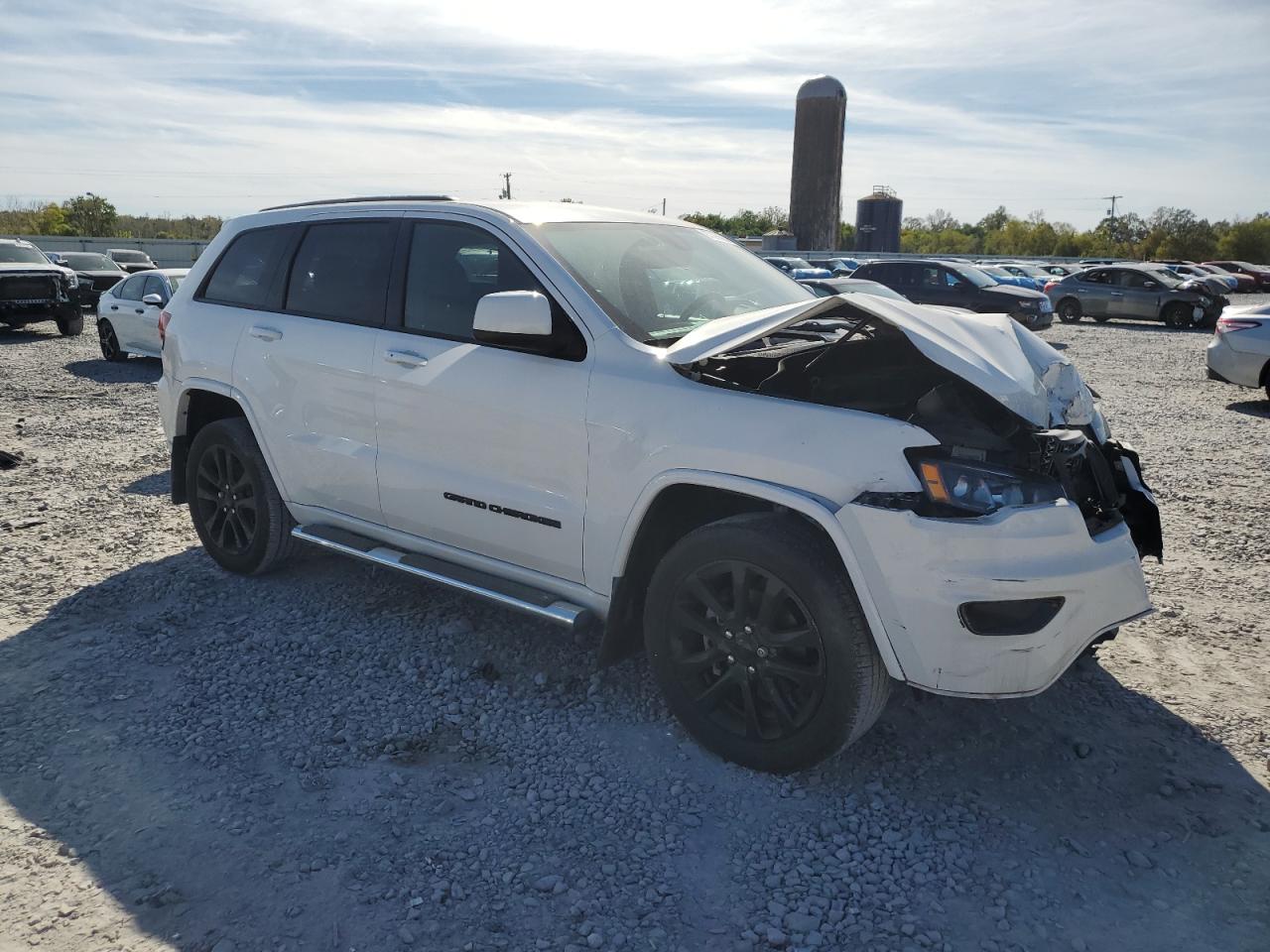 JEEP GRAND CHEROKEE LAREDO