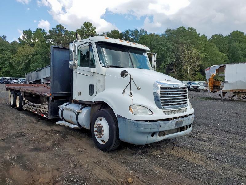 Global Auto Auctions: 2005 FREIGHTLINER COLUMBIA