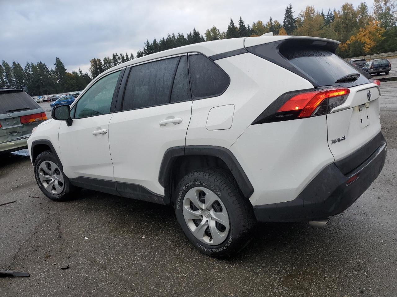 TOYOTA RAV4 LE