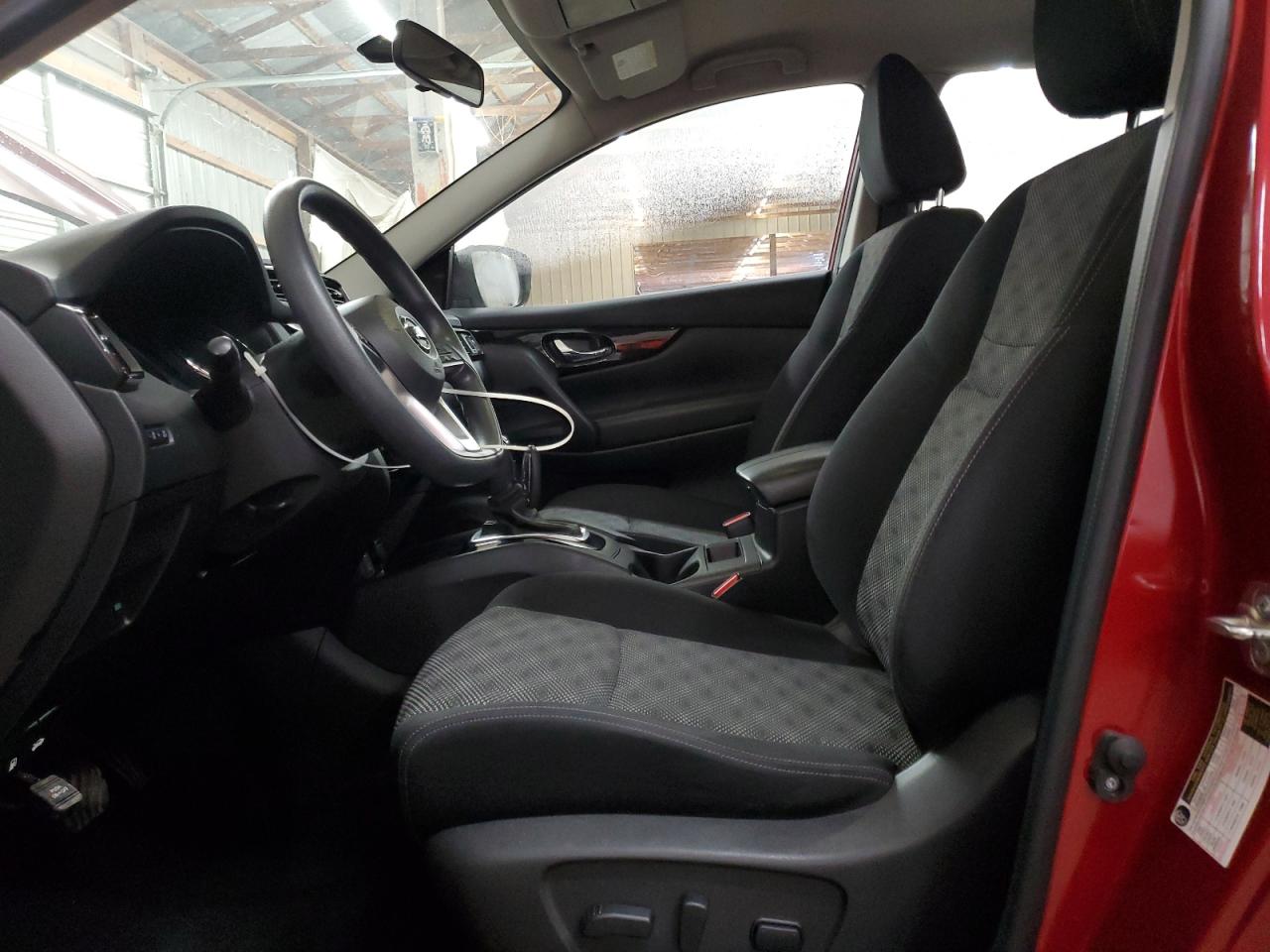 NISSAN ROGUE SPORT S