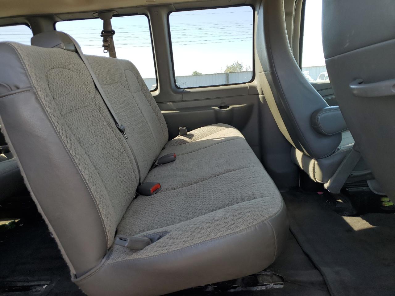 CHEVROLET EXPRESS LT