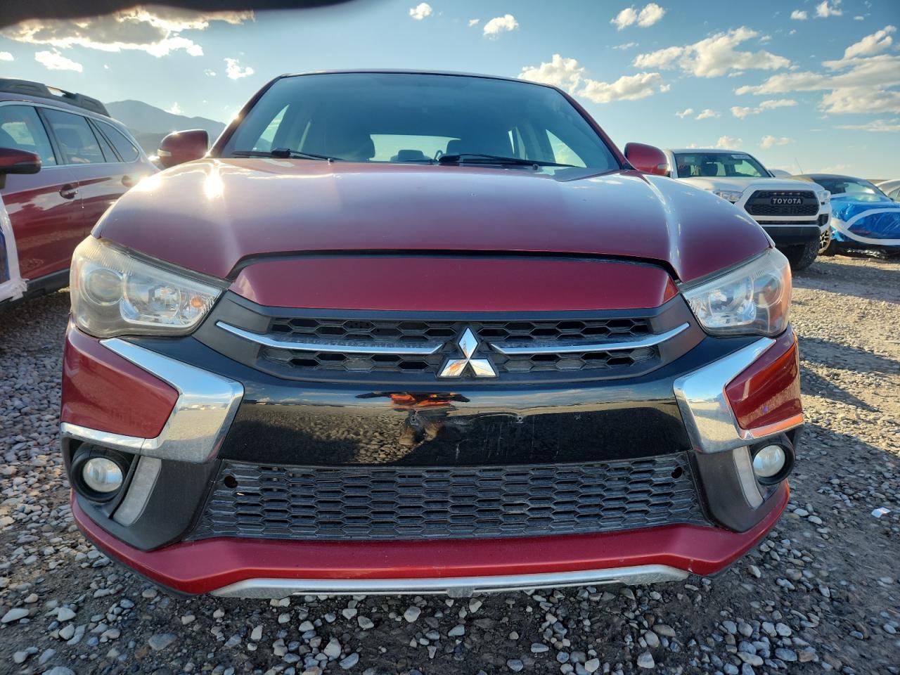 MITSUBISHI OUTLANDER SE