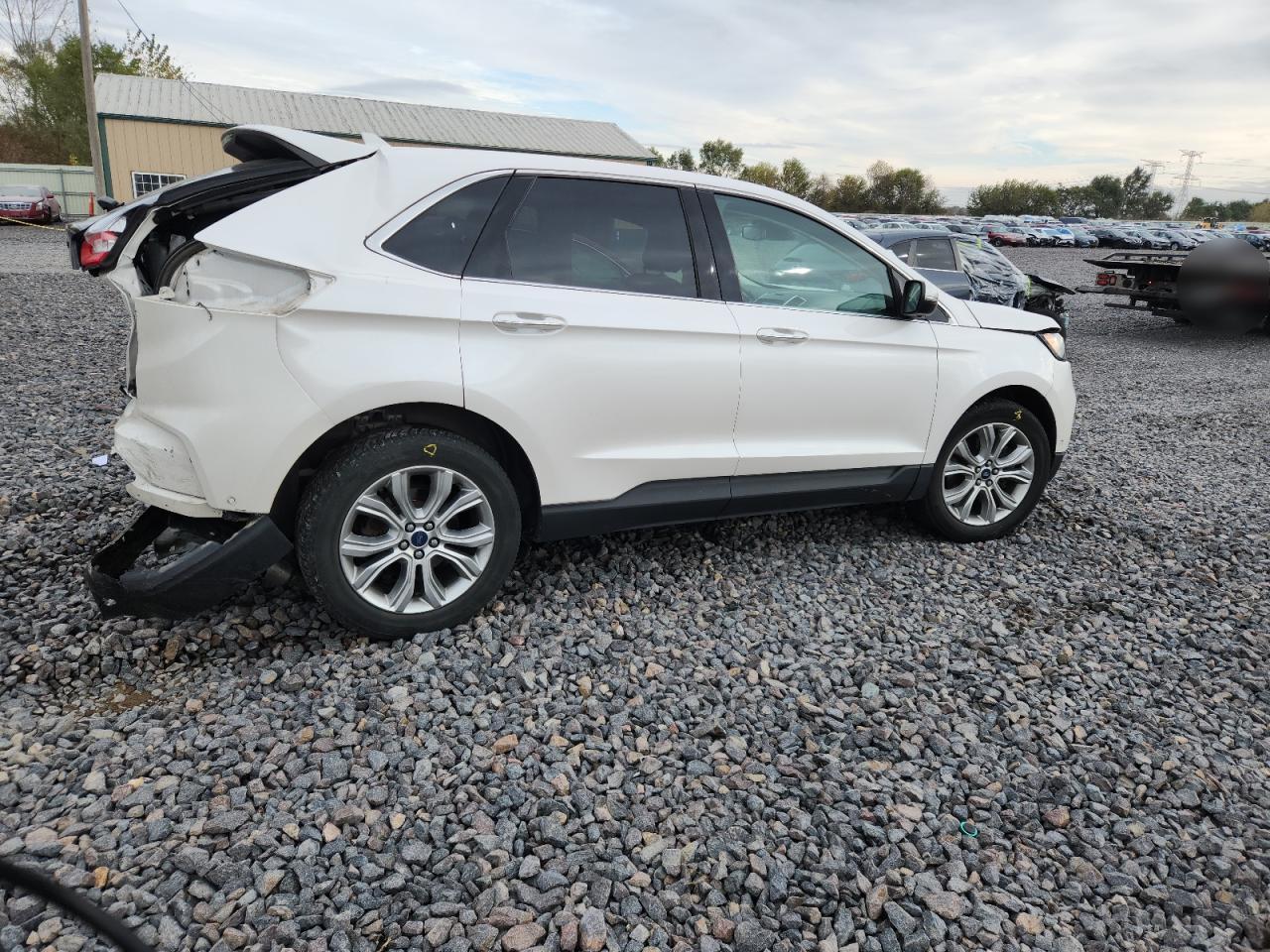 FORD EDGE TITANIUM