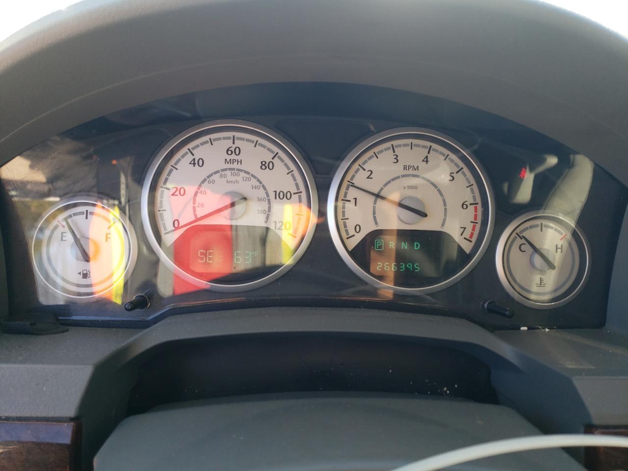 CHRYSLER TOWN & COUNTRY TOURING