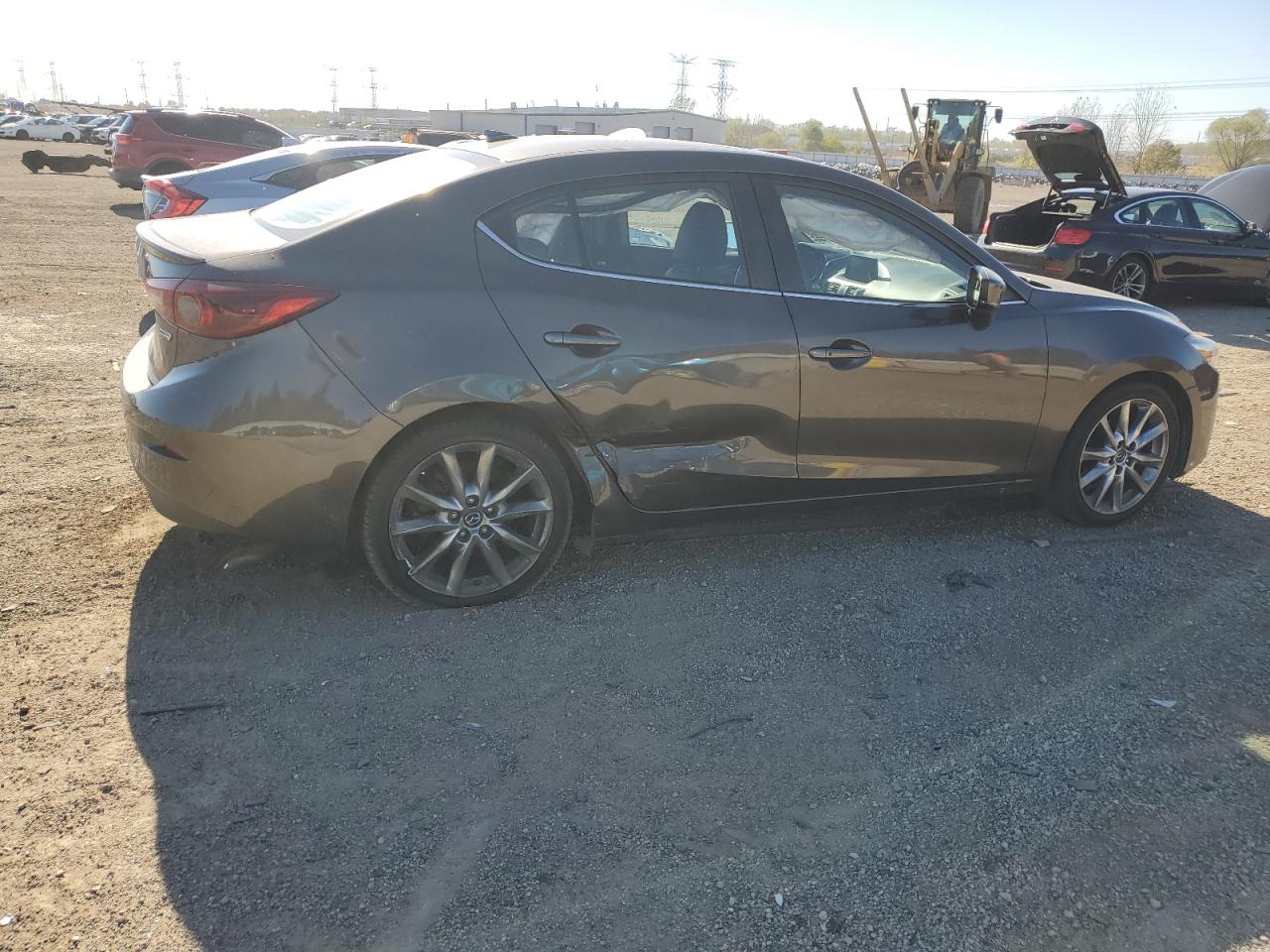 MAZDA 3 GRAND TOURING