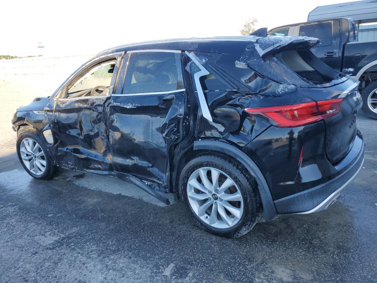 INFINITI QX50 ESSENTIAL