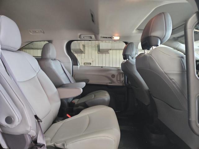 2021 TOYOTA SIENNA XLE - 5TDYRKECXMS016460