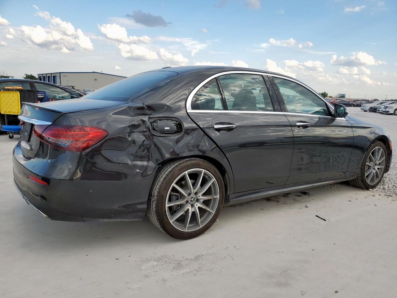 MERCEDES-BENZ E-CLASS 350