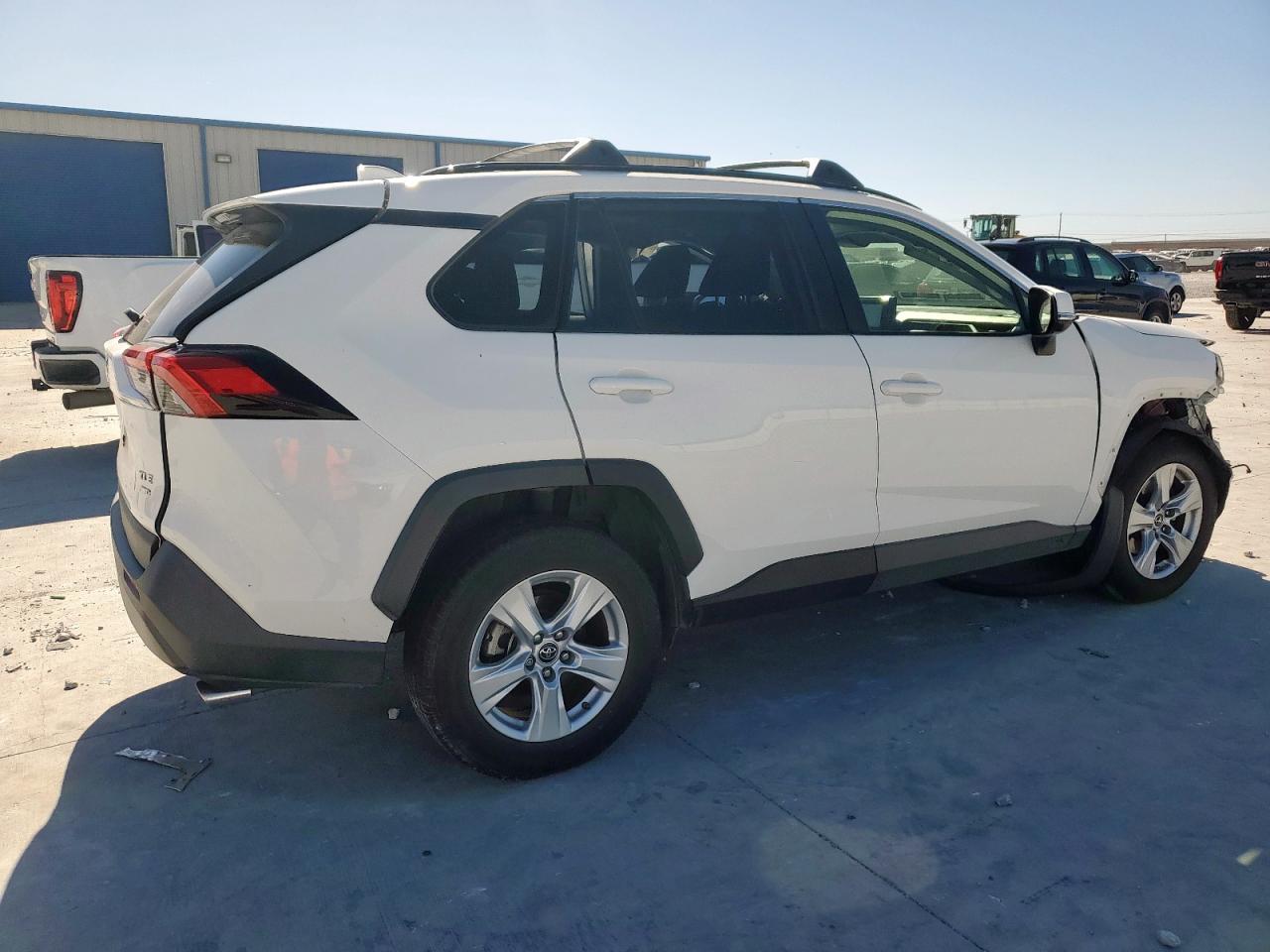 TOYOTA RAV4 XLE