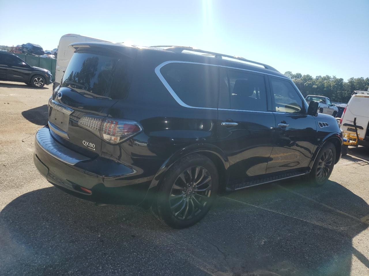 INFINITI QX80