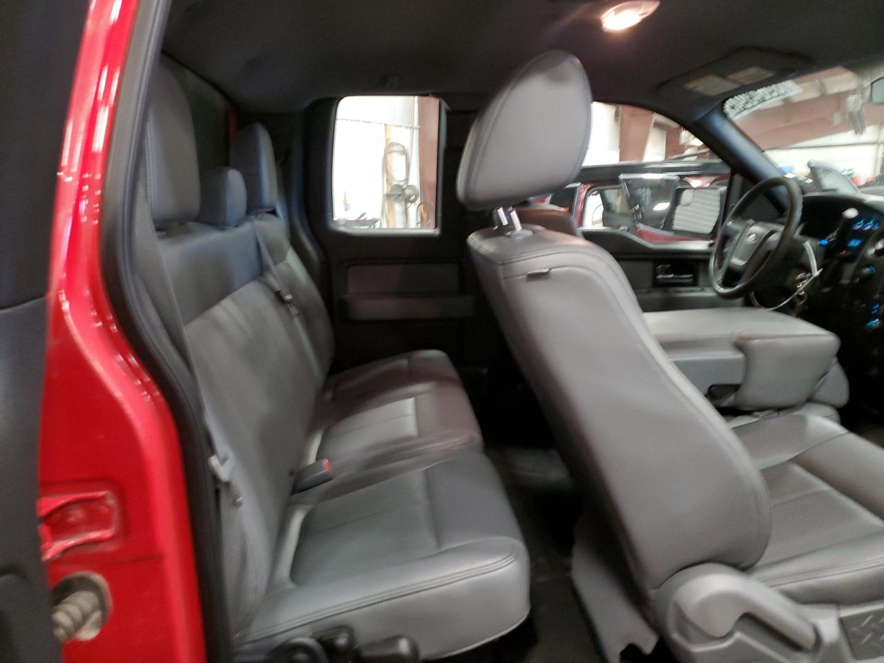 FORD F-150 SUPER CAB