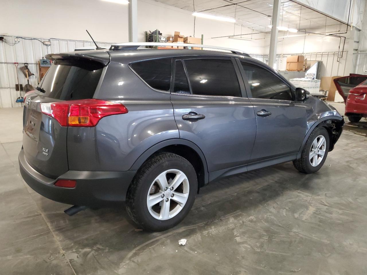 TOYOTA RAV4 XLE