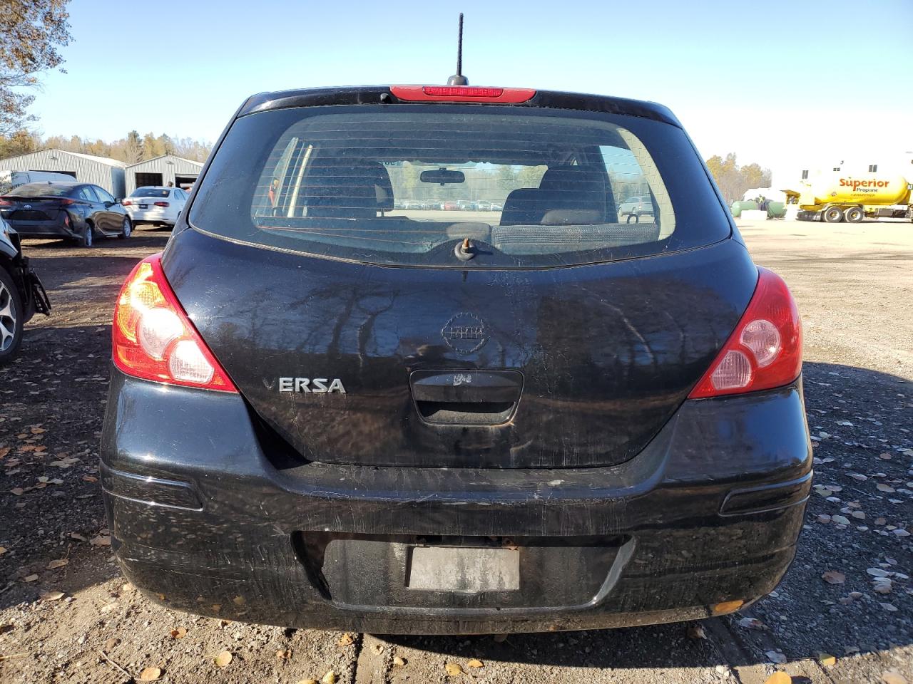 NISSAN VERSA S