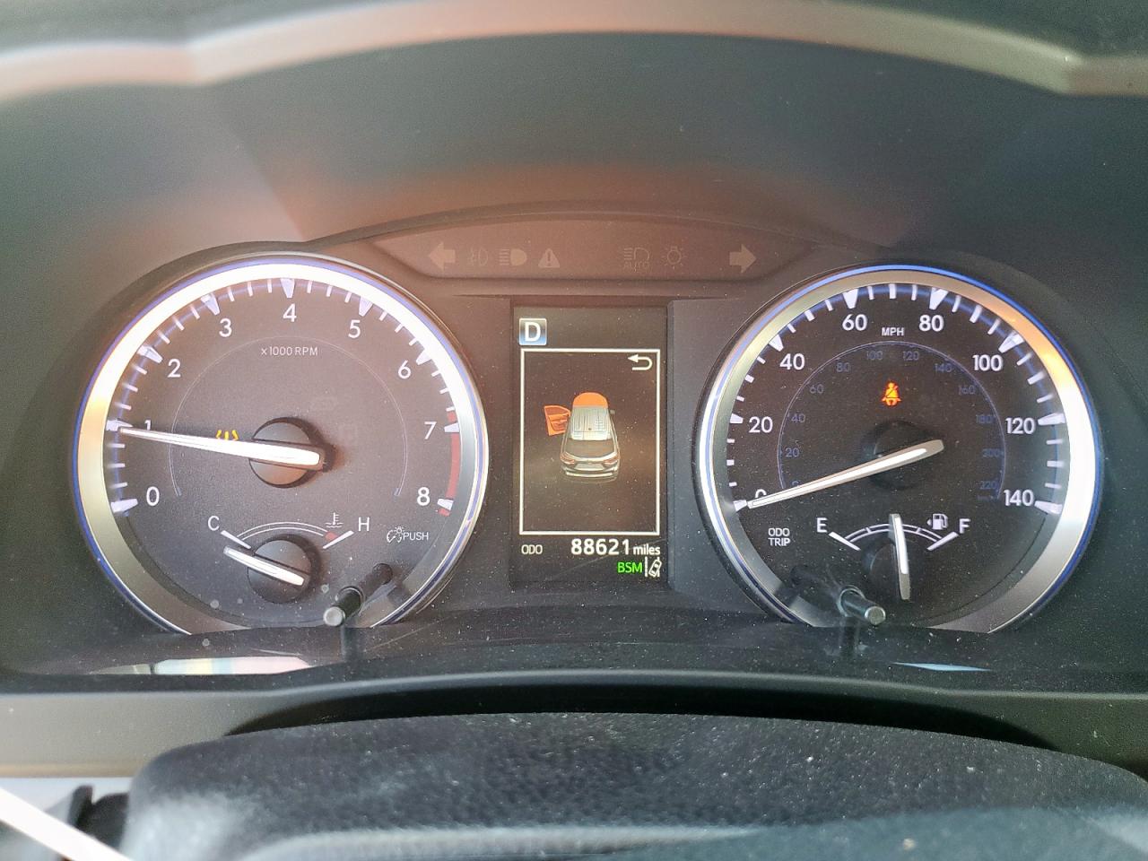 TOYOTA HIGHLANDER SE