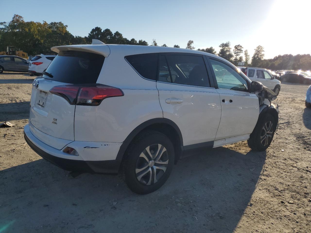 TOYOTA RAV4 LE
