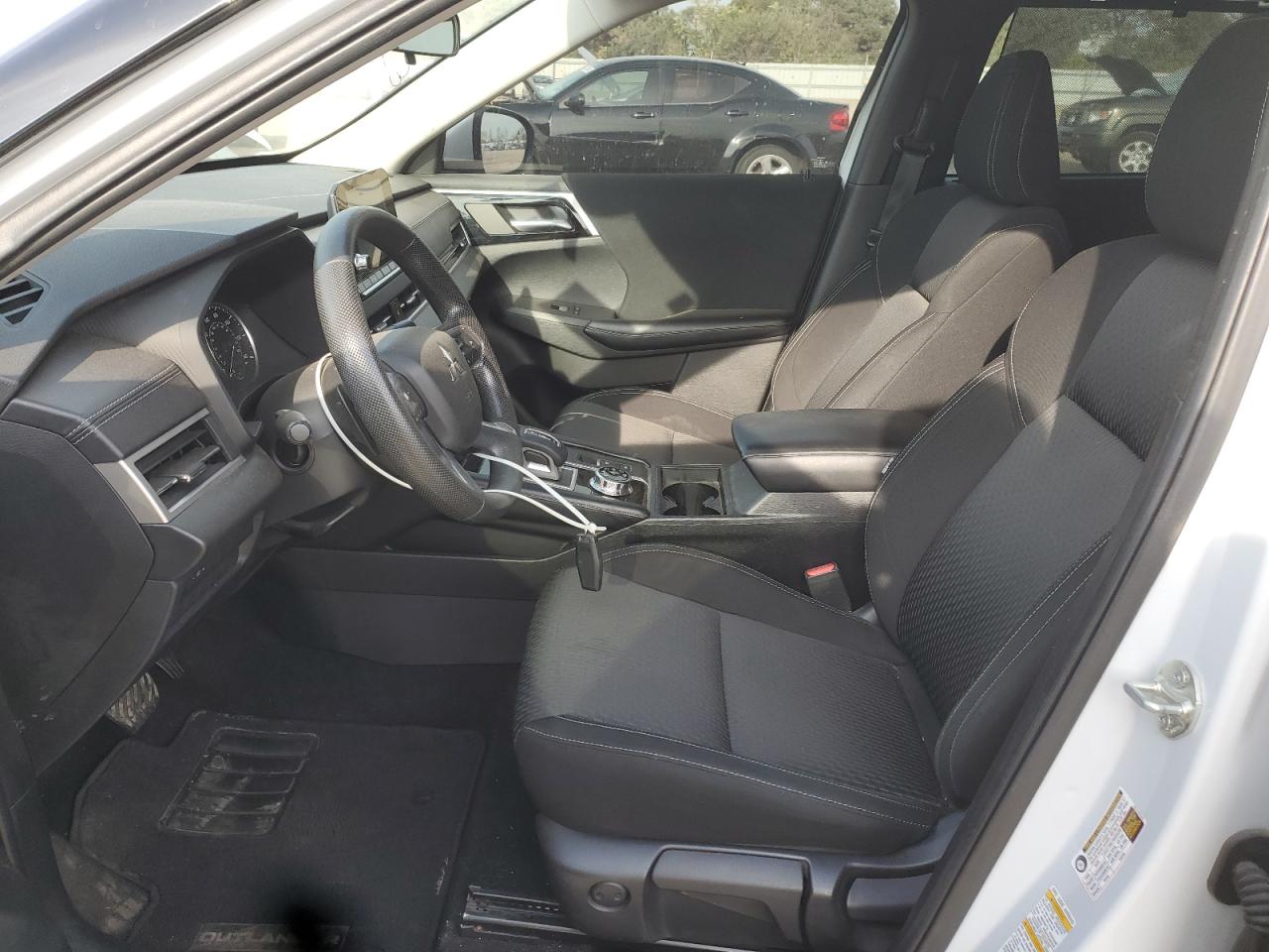 MITSUBISHI OUTLANDER ES