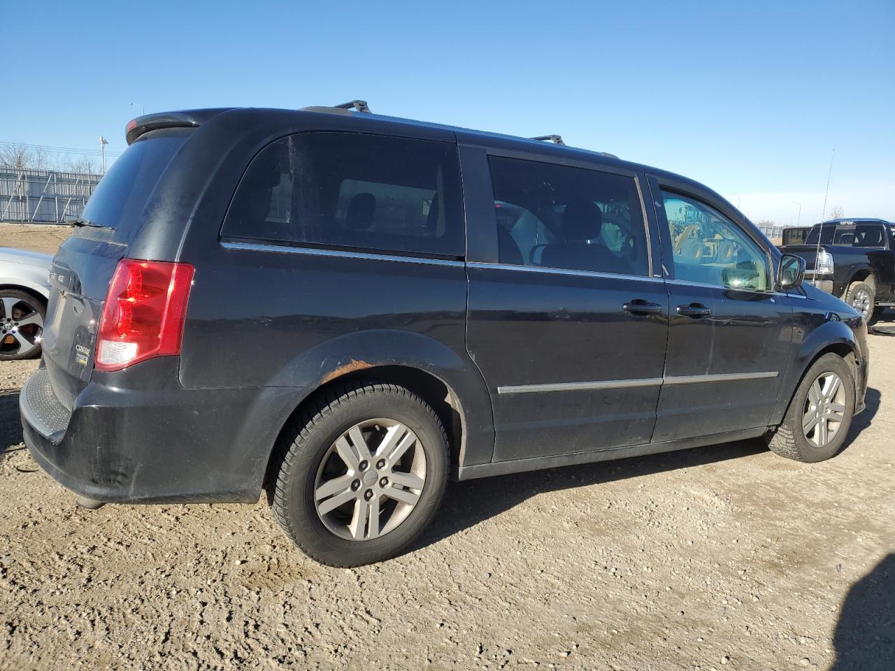 DODGE GRAND CARAVAN CREW