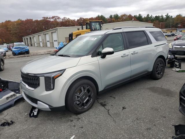 Global Auto Auctions: 2025 KIA CARNIVAL E