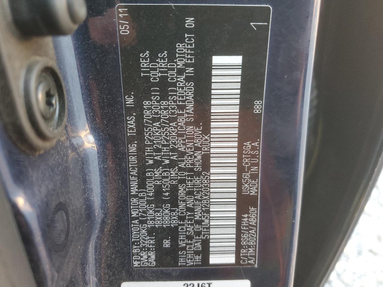 TOYOTA TUNDRA DOUBLE CAB SR5