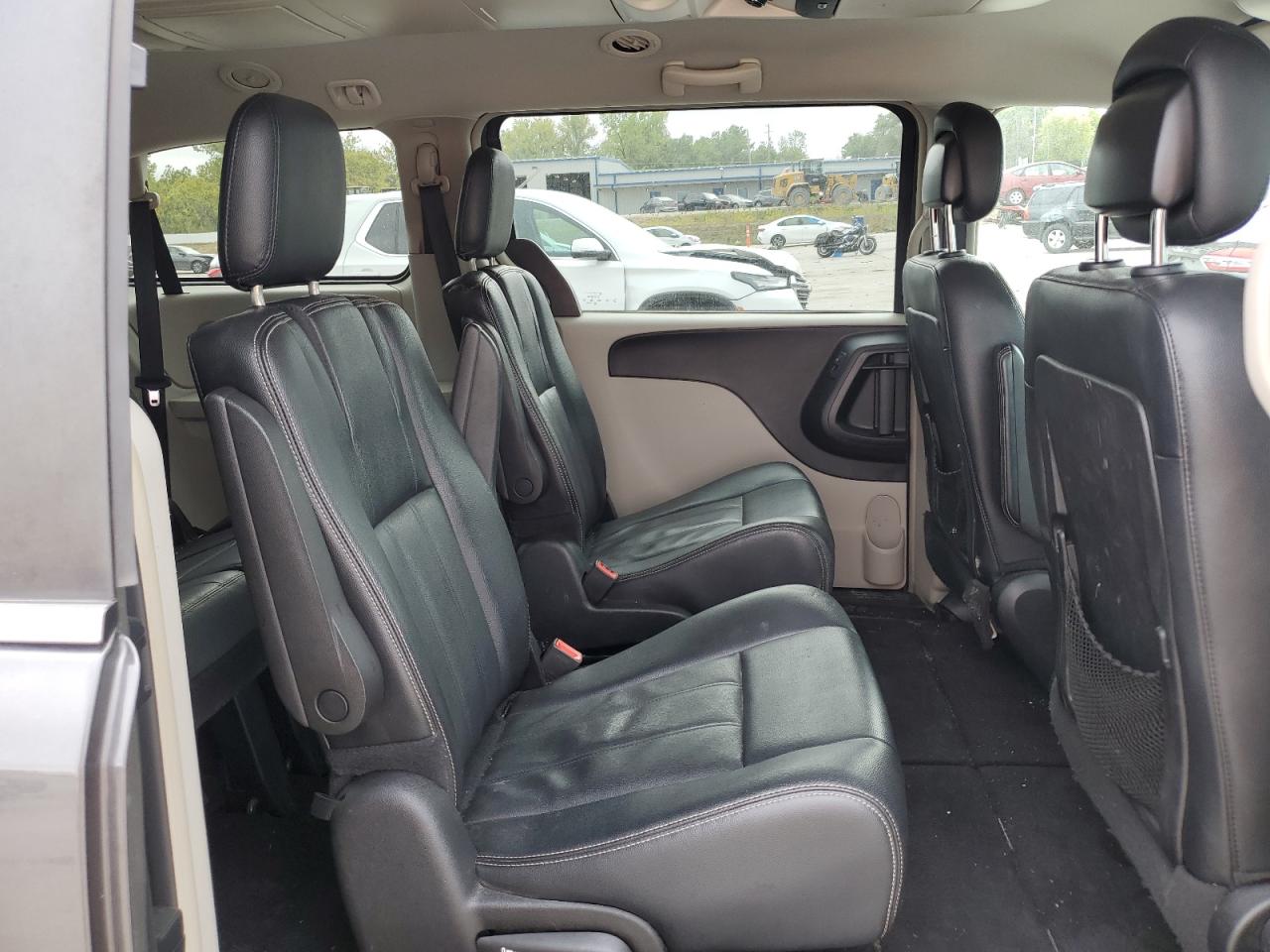 CHRYSLER TOWN & COUNTRY TOURING