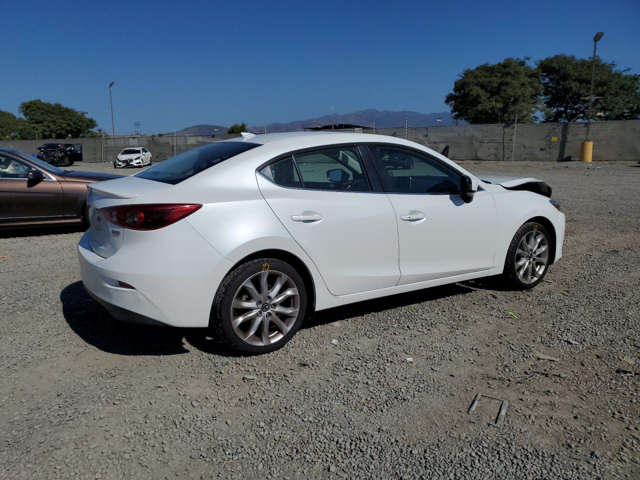 MAZDA 3 GRAND TOURING