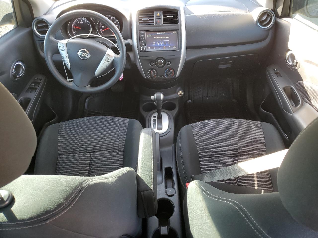 NISSAN VERSA S