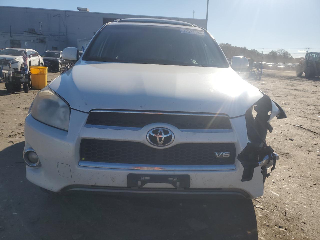 TOYOTA RAV4 LIMITED